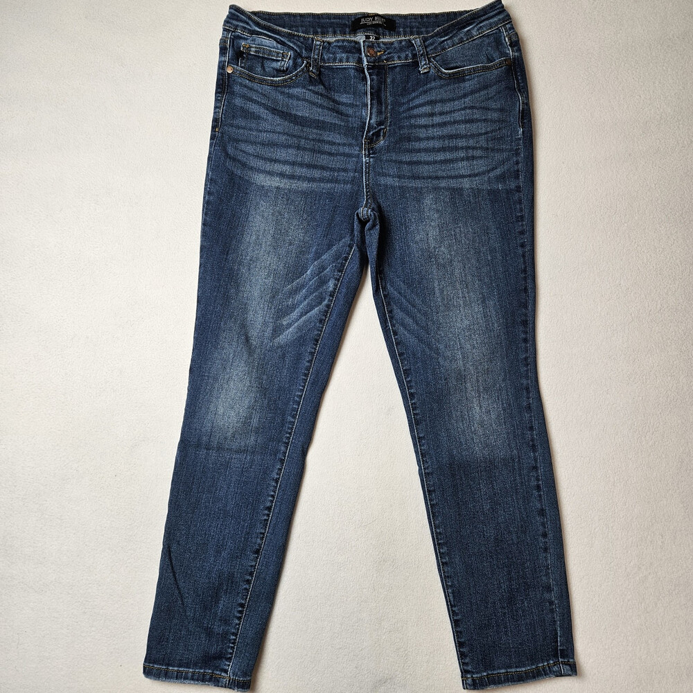 Judy Blue Jeans Womens 32 (32x26) Relaxed Fit Skinny Crop Mid Rise JB82102